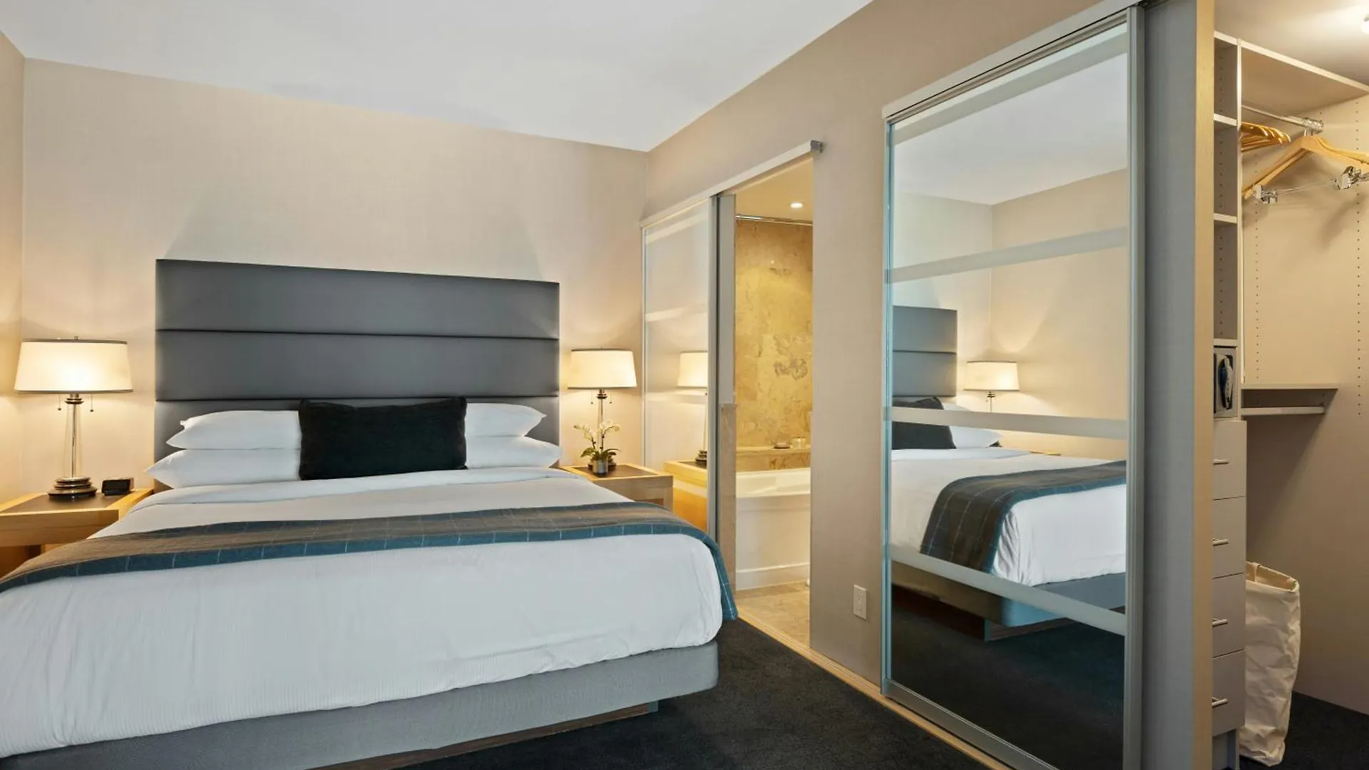 The Glory Suites Near New Delhi Airport