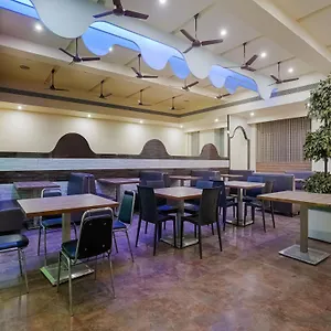 Aerotech Plaza Hotel